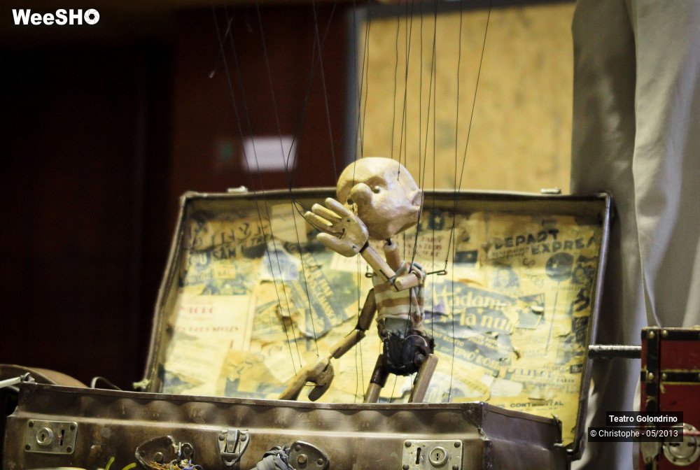 5/47 photos du spectacle Les aventures de Jôjô Golondrini