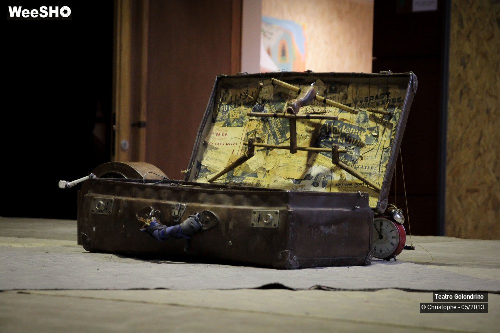 27/47 photos du spectacle Les aventures de Jôjô Golondrini