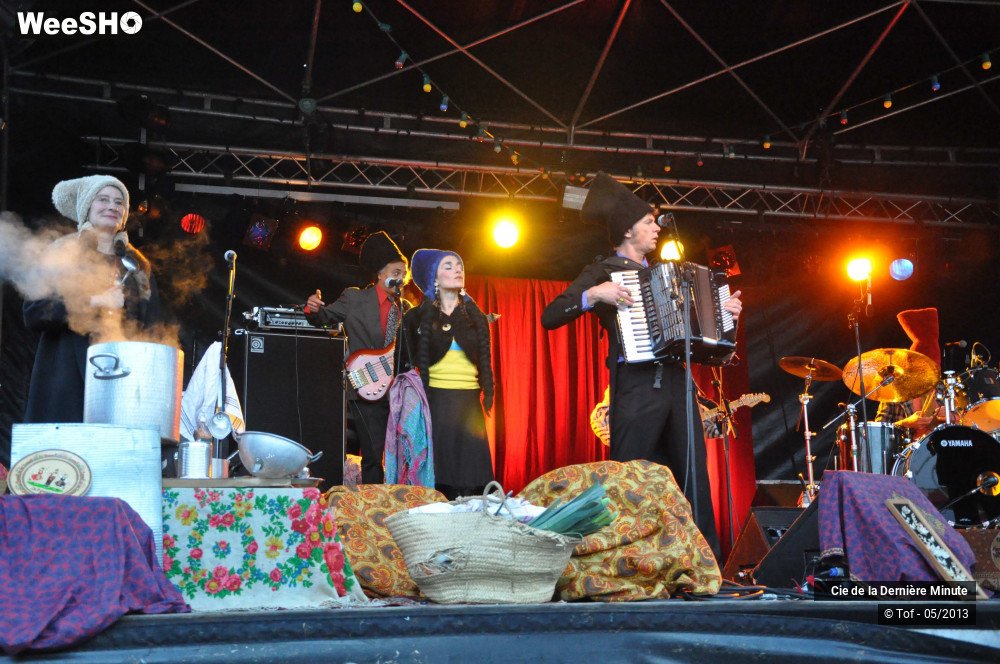 14/38 photos du spectacle Le Bal Tralalaïtou  