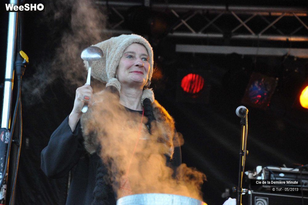 15/38 photos du spectacle Le Bal Tralalaïtou  