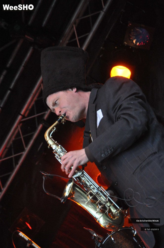 20/38 photos du spectacle Le Bal Tralalaïtou  