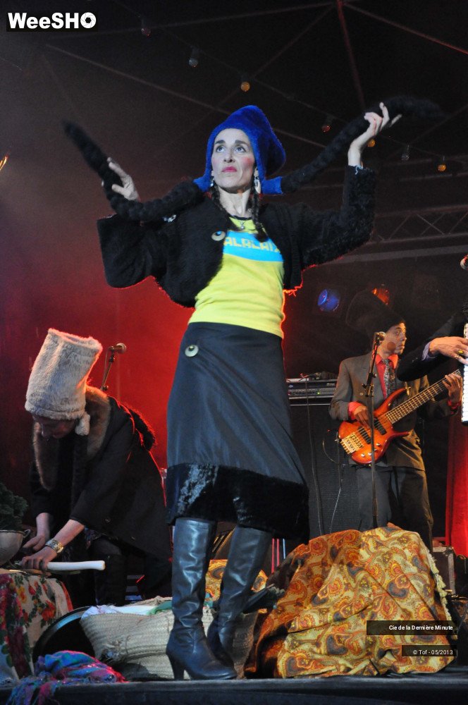 33/38 photos du spectacle Le Bal Tralalaïtou  