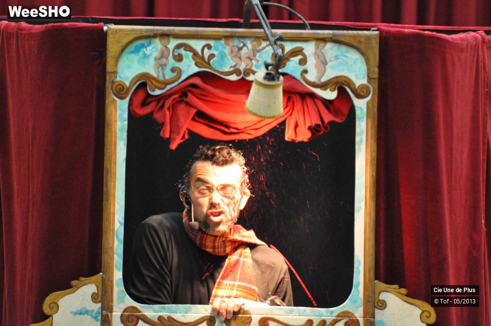 8/32 photos du spectacle Le théâtre de la Greluche