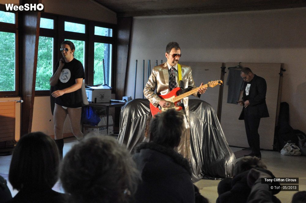 10/23 photos du spectacle Rubbish Rabbit