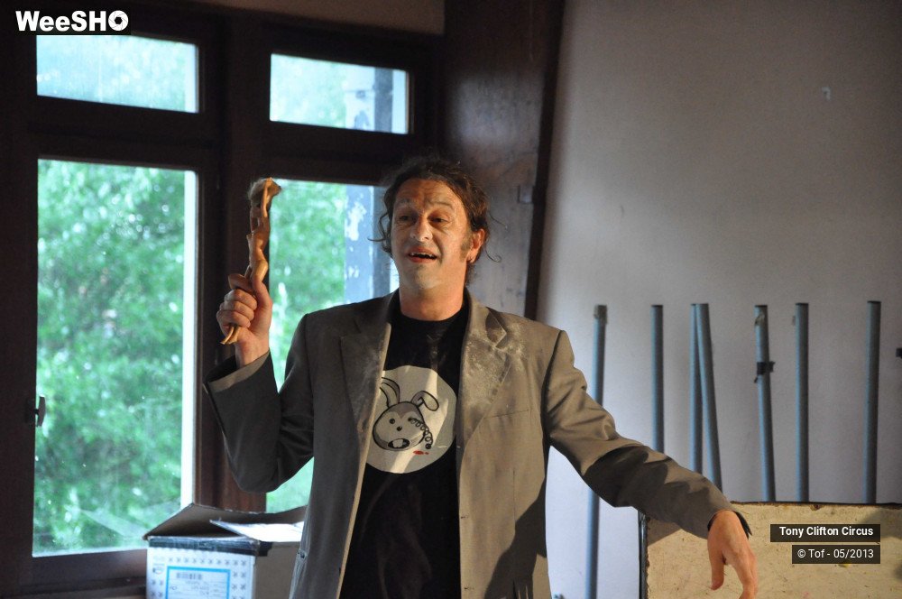 11/23 photos du spectacle Rubbish Rabbit