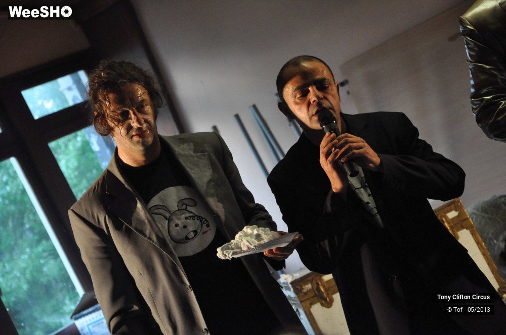 15/23 photos du spectacle Rubbish Rabbit