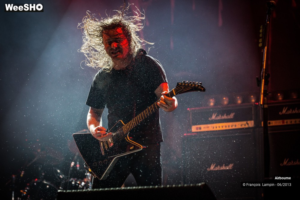 12/17 photos du spectacle Airbourne
