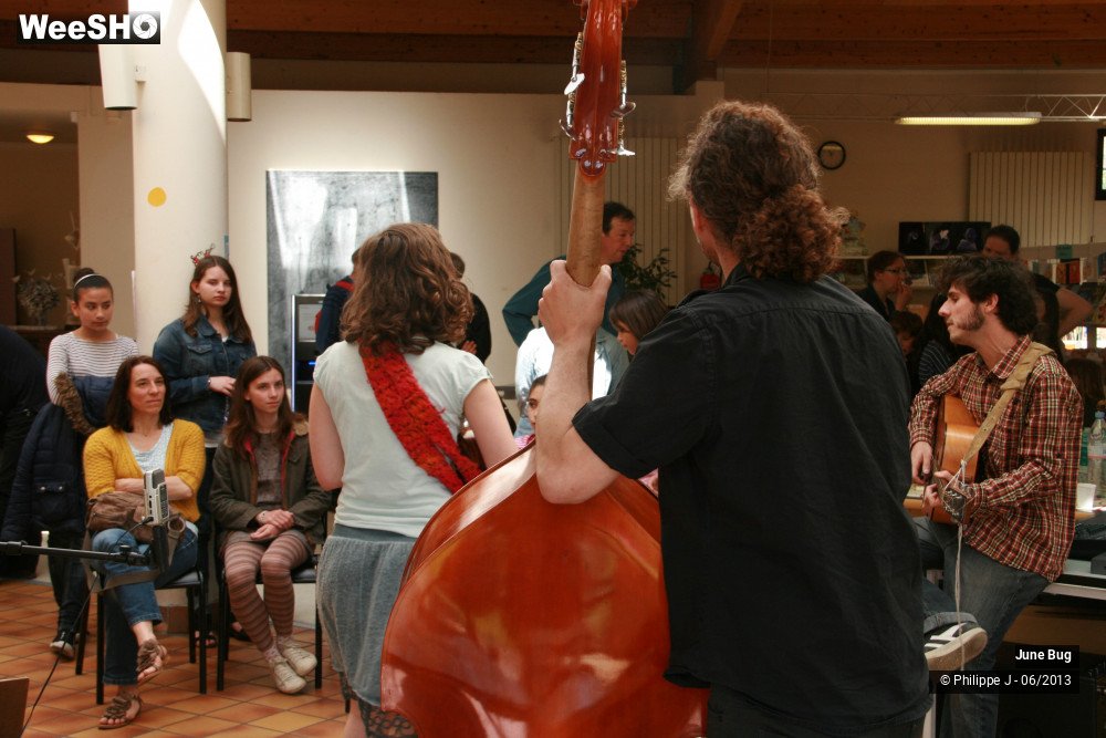 4/38 photos du spectacle June Bug