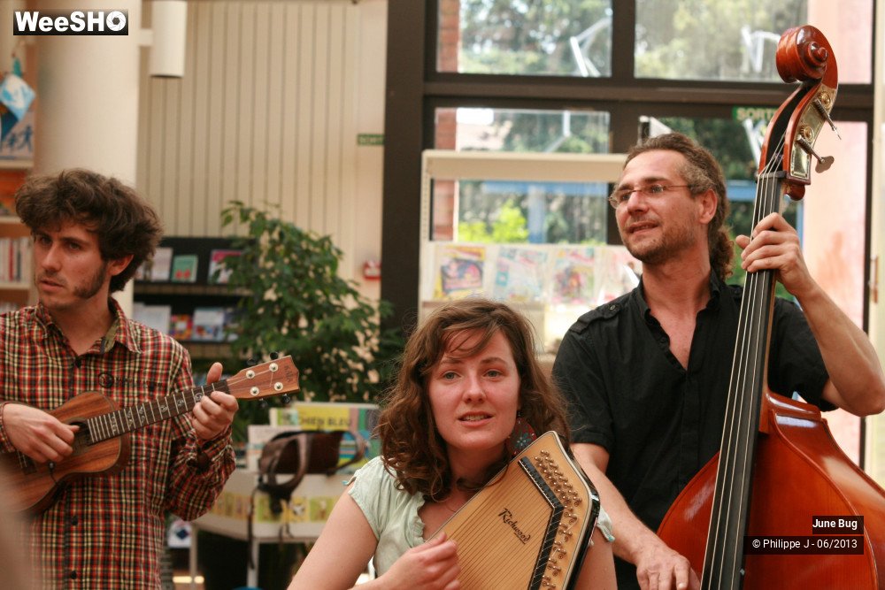 18/38 photos du spectacle June Bug