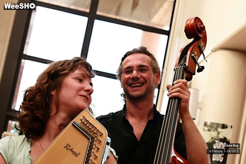 19/38 photos du spectacle June Bug