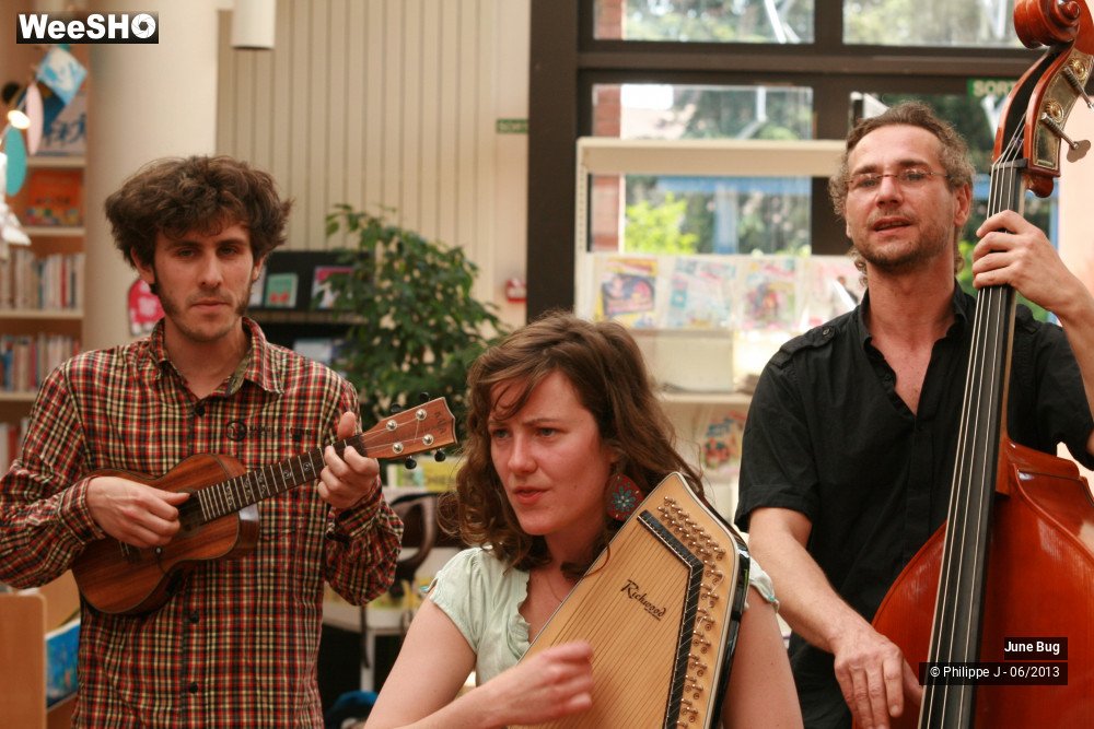 24/38 photos du spectacle June Bug