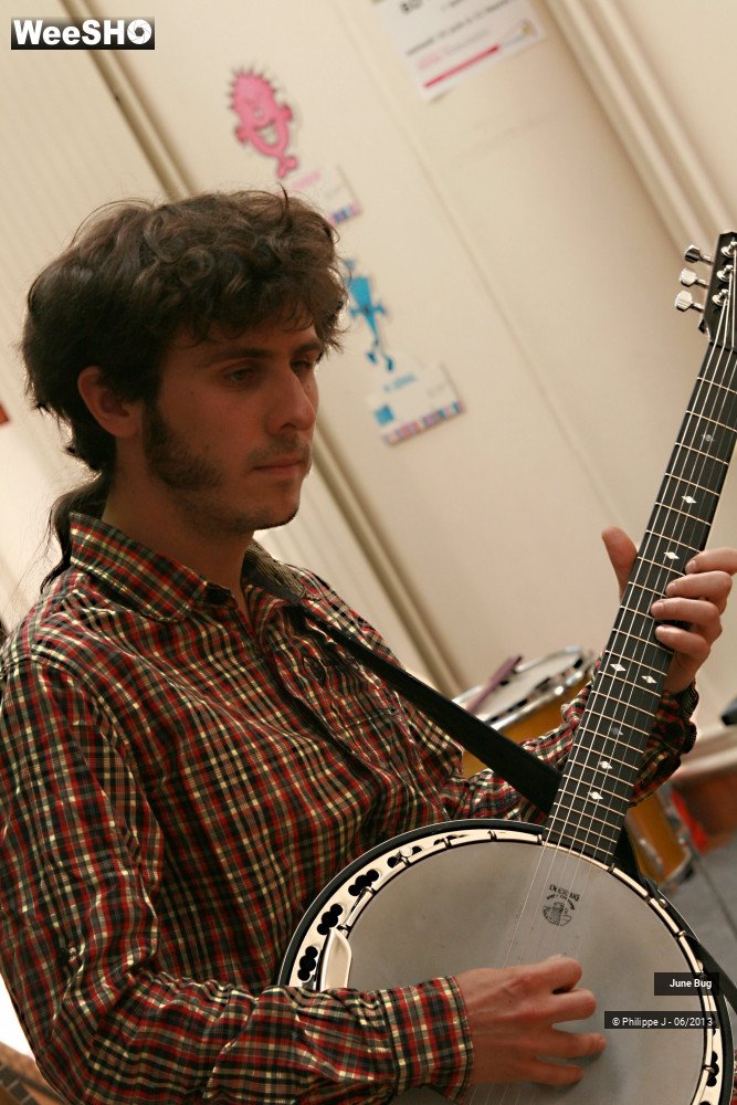 33/38 photos du spectacle June Bug