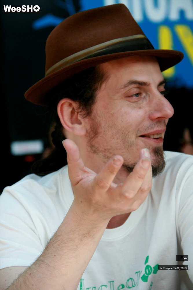 2/5 photos du spectacle Tryo interview Manu