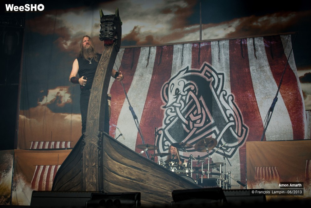 23/37 photos du spectacle Amon Amarth