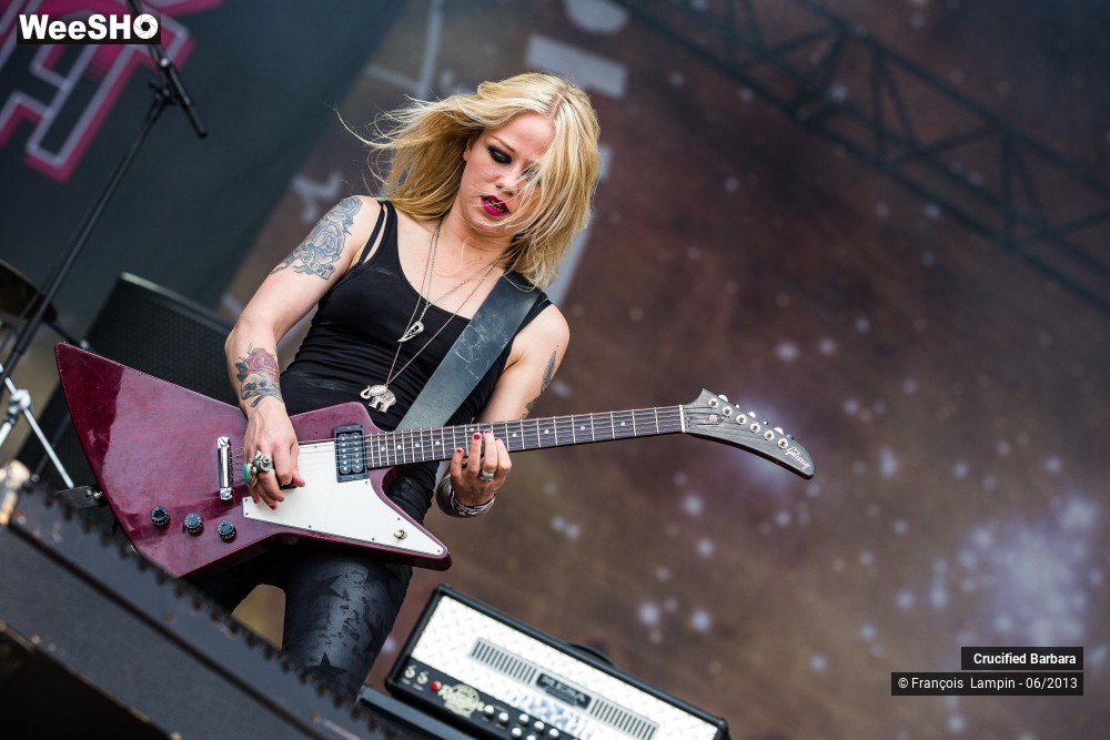 4/22 photos du spectacle Crucified Barbara
