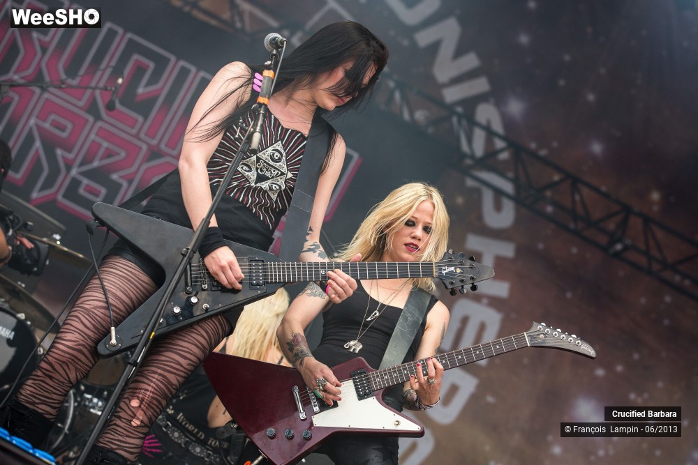 19/22 photos du spectacle Crucified Barbara