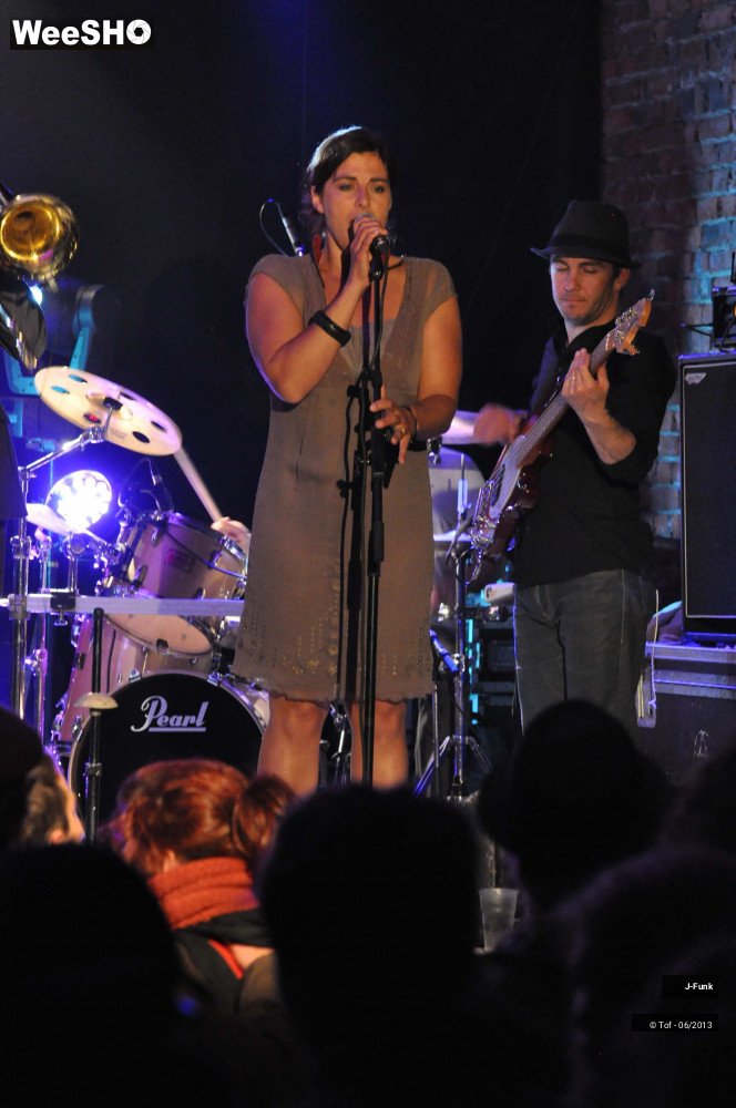 17/28 photos du spectacle J-Funk