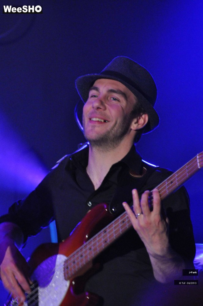 21/28 photos du spectacle J-Funk