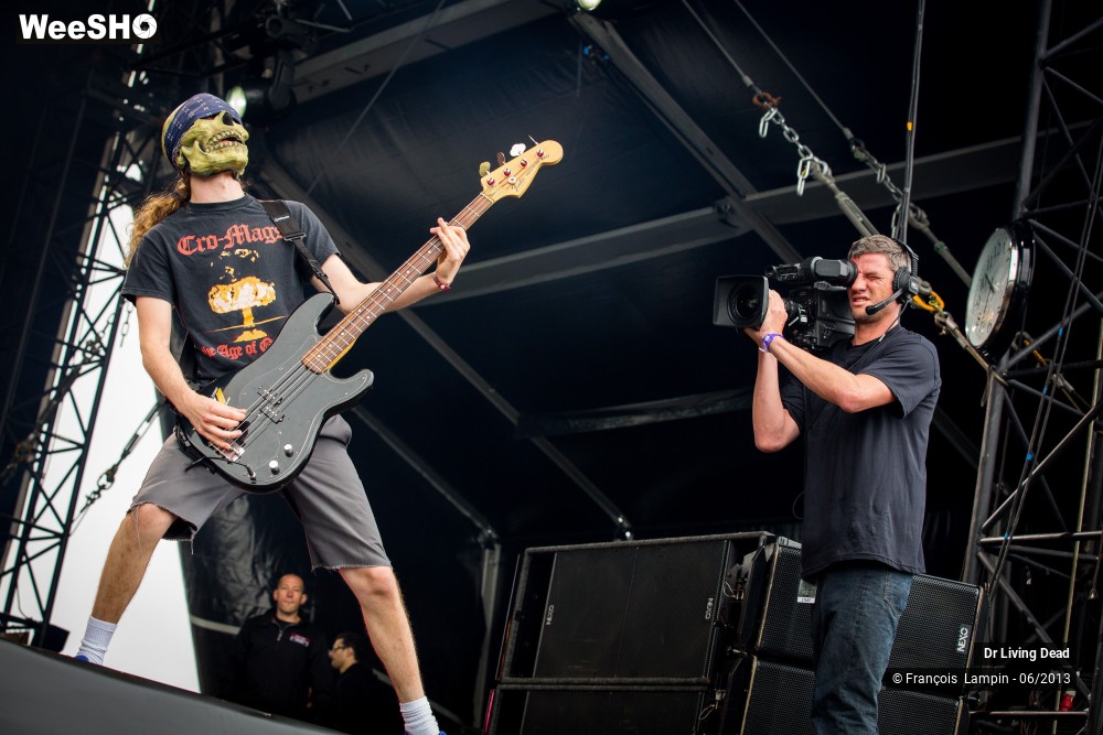 2/33 photos du spectacle Dr Living Dead