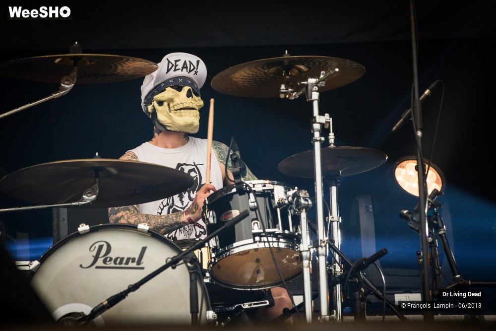 4/33 photos du spectacle Dr Living Dead