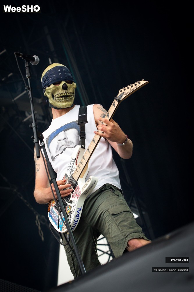 11/33 photos du spectacle Dr Living Dead