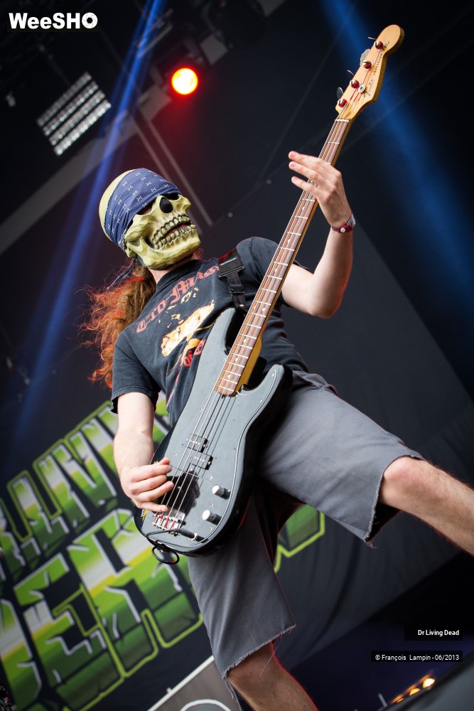 13/33 photos du spectacle Dr Living Dead