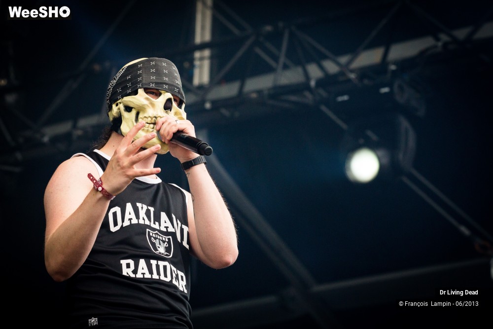 15/33 photos du spectacle Dr Living Dead