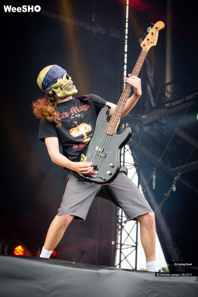 16/33 photos du spectacle Dr Living Dead