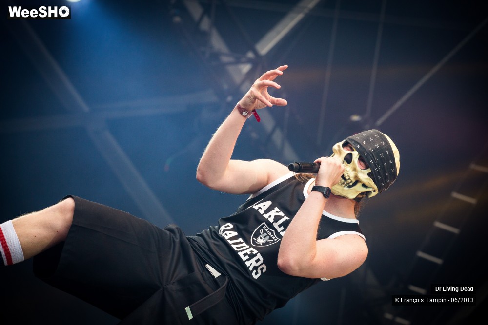 25/33 photos du spectacle Dr Living Dead