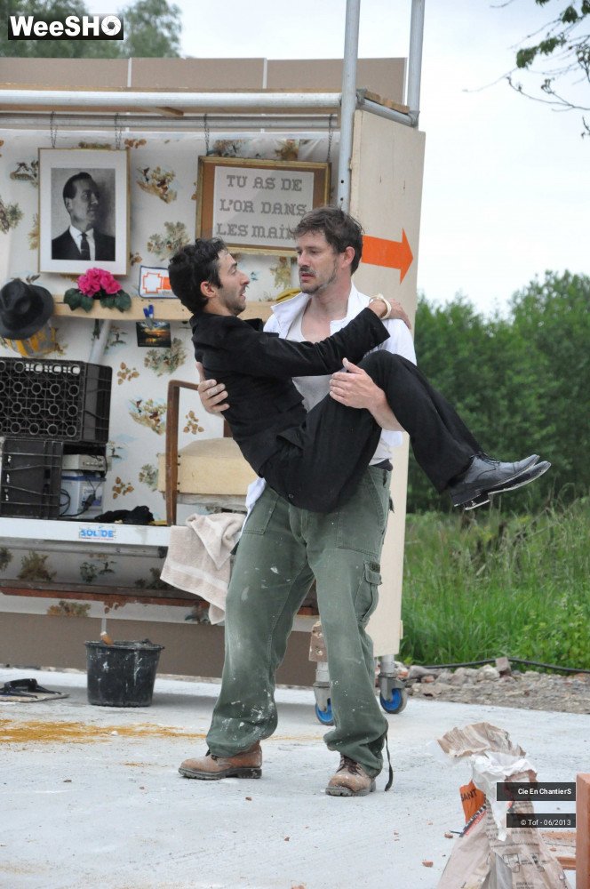 36/41 photos du spectacle Une brique dans le ventre