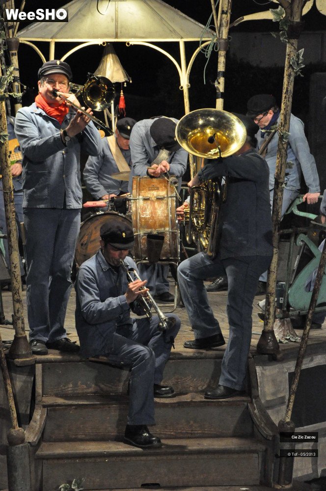 24/25 photos du spectacle Le Kiosque, Zic Zazou