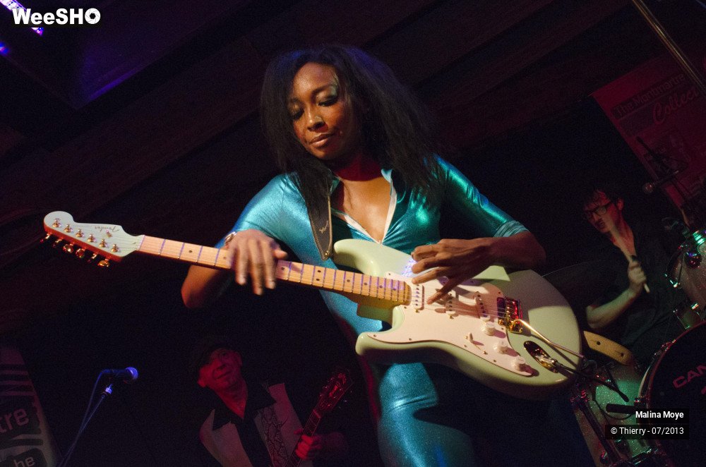 15/50 photos du spectacle Malina Moye