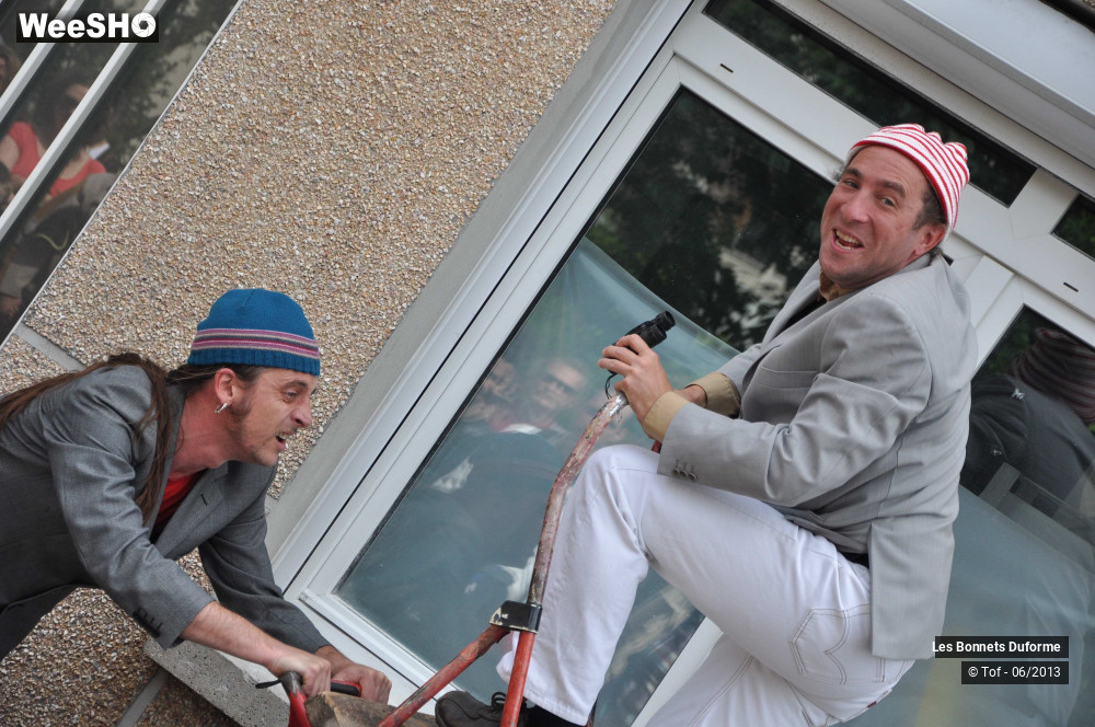 3/56 photos du spectacle Les Bonnets Duforme