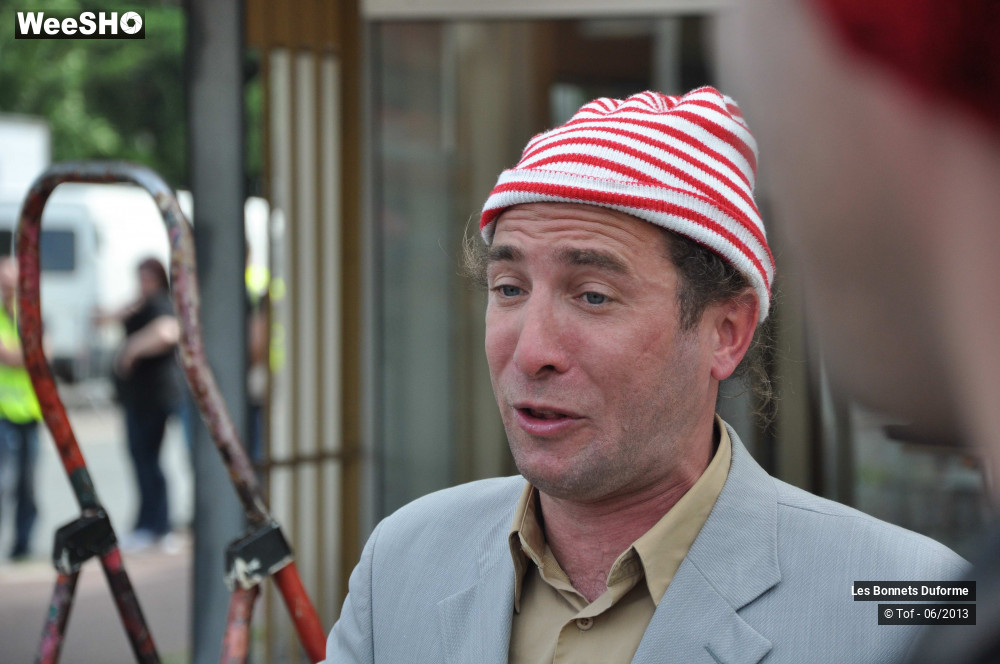 11/56 photos du spectacle Les Bonnets Duforme