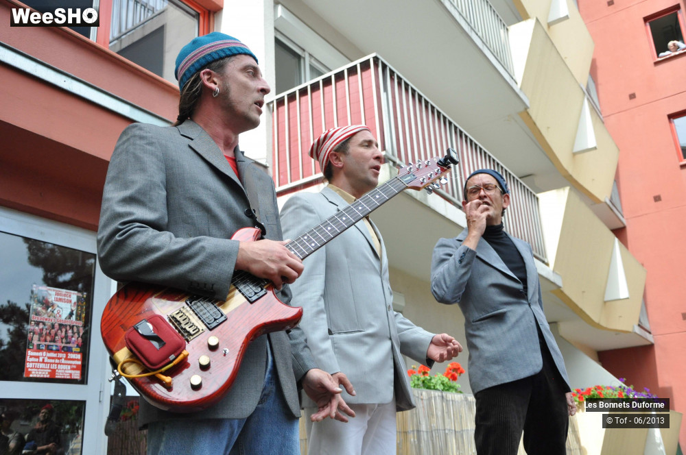 28/56 photos du spectacle Les Bonnets Duforme