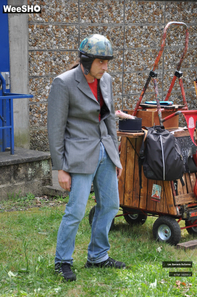 32/56 photos du spectacle Les Bonnets Duforme