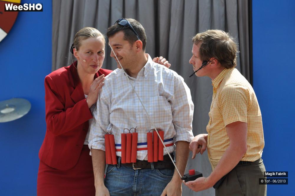 2/32 photos du spectacle How To Kill People