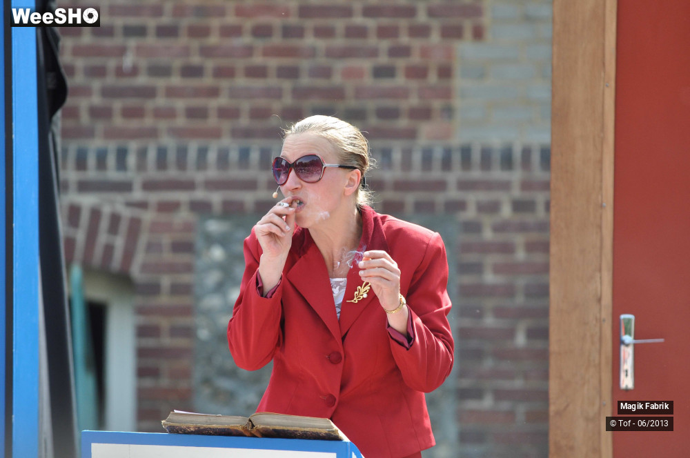 8/32 photos du spectacle How To Kill People