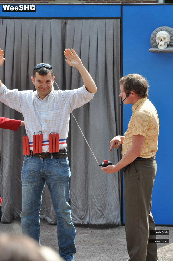 14/32 photos du spectacle How To Kill People