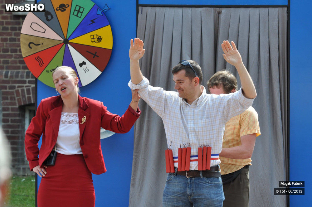 28/32 photos du spectacle How To Kill People