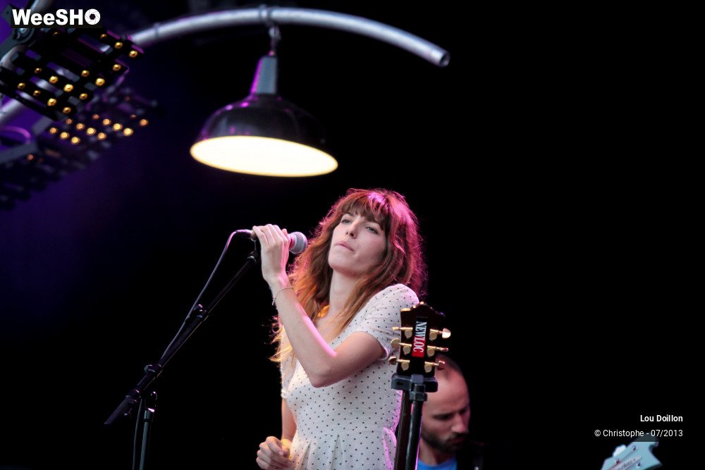 7/33 photos du spectacle Lou Doillon