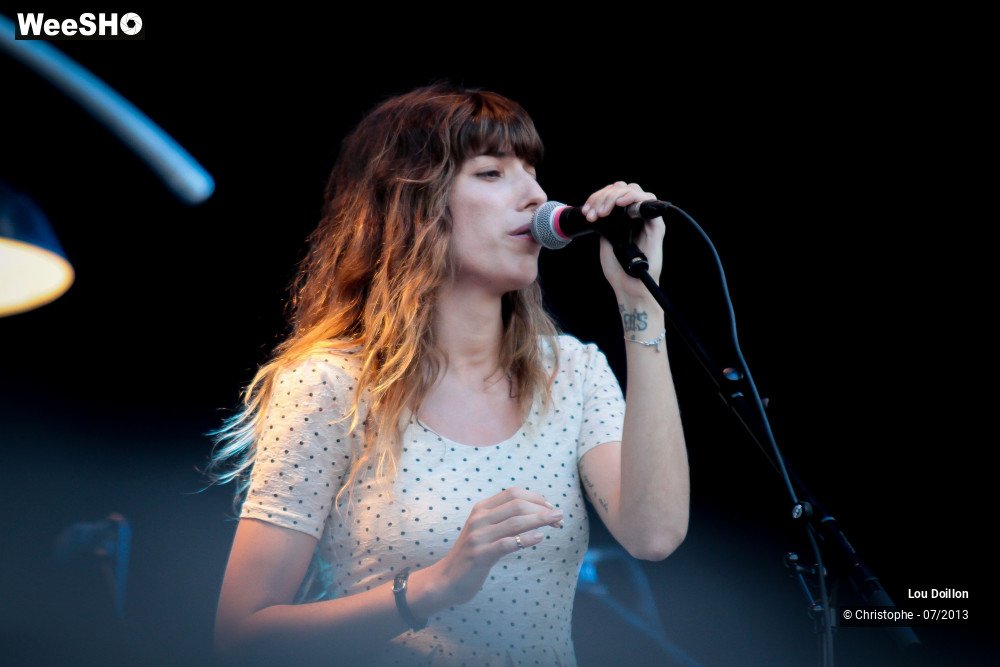 10/33 photos du spectacle Lou Doillon