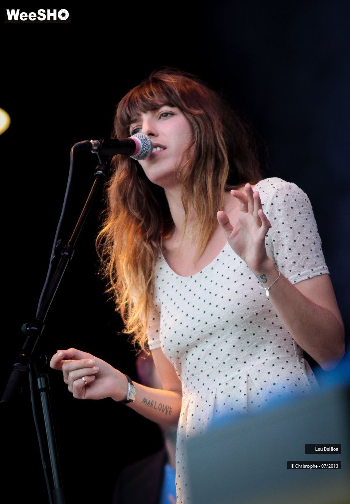24/33 photos du spectacle Lou Doillon