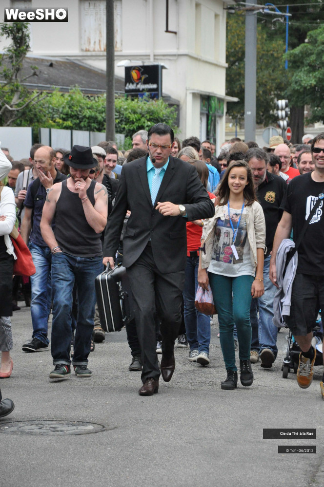 25/47 photos du spectacle A vendre