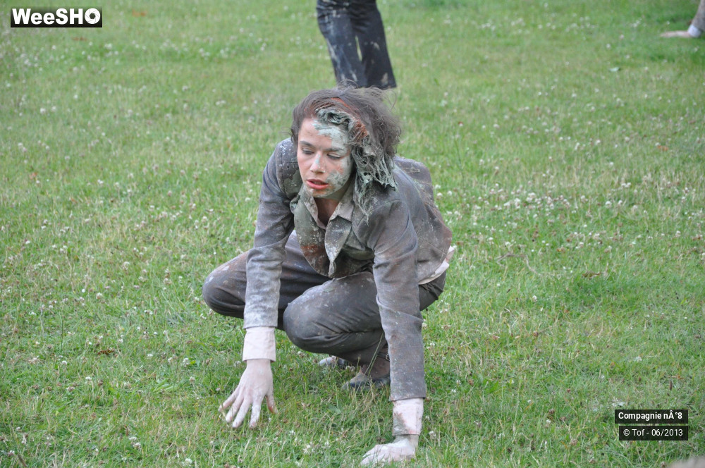 10/48 photos du spectacle Monstre d'Humanité