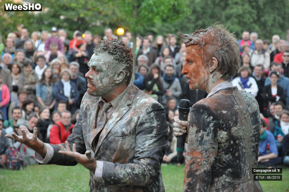 20/48 photos du spectacle Monstre d'Humanité