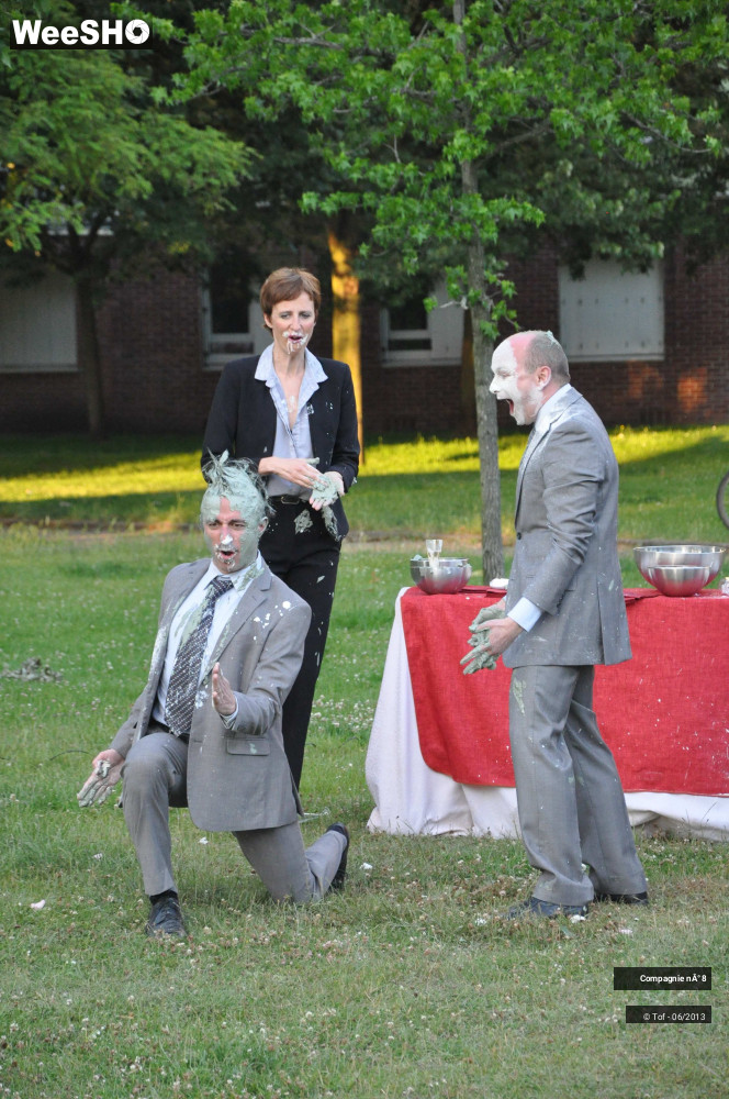 27/48 photos du spectacle Monstre d'Humanité