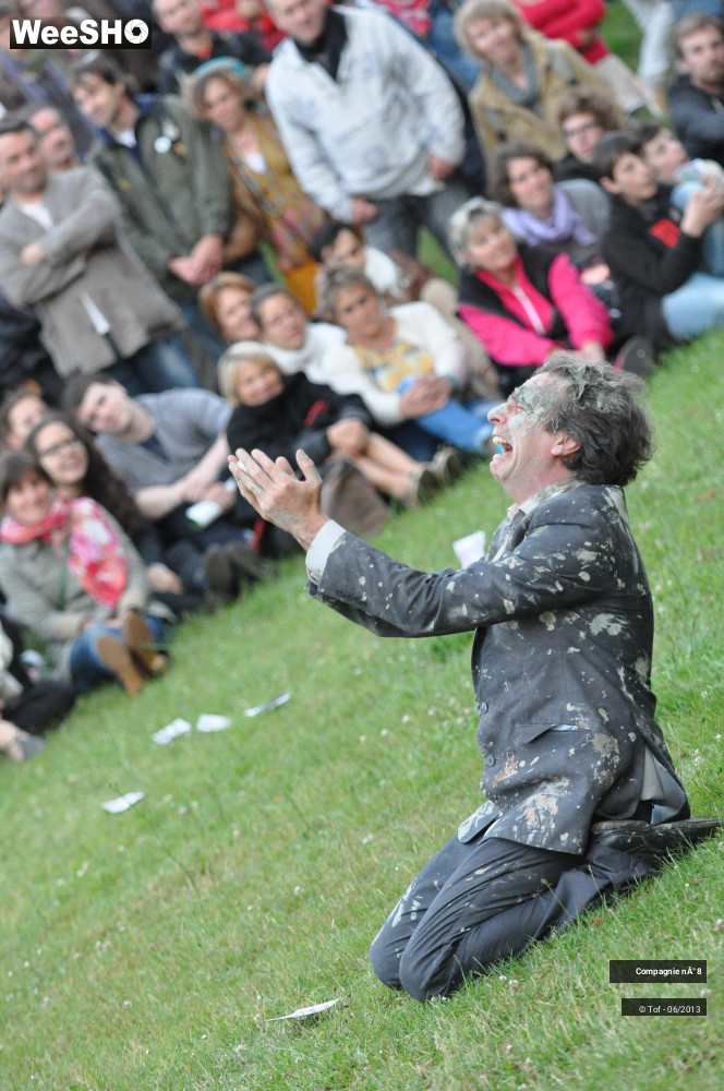 36/48 photos du spectacle Monstre d'Humanité