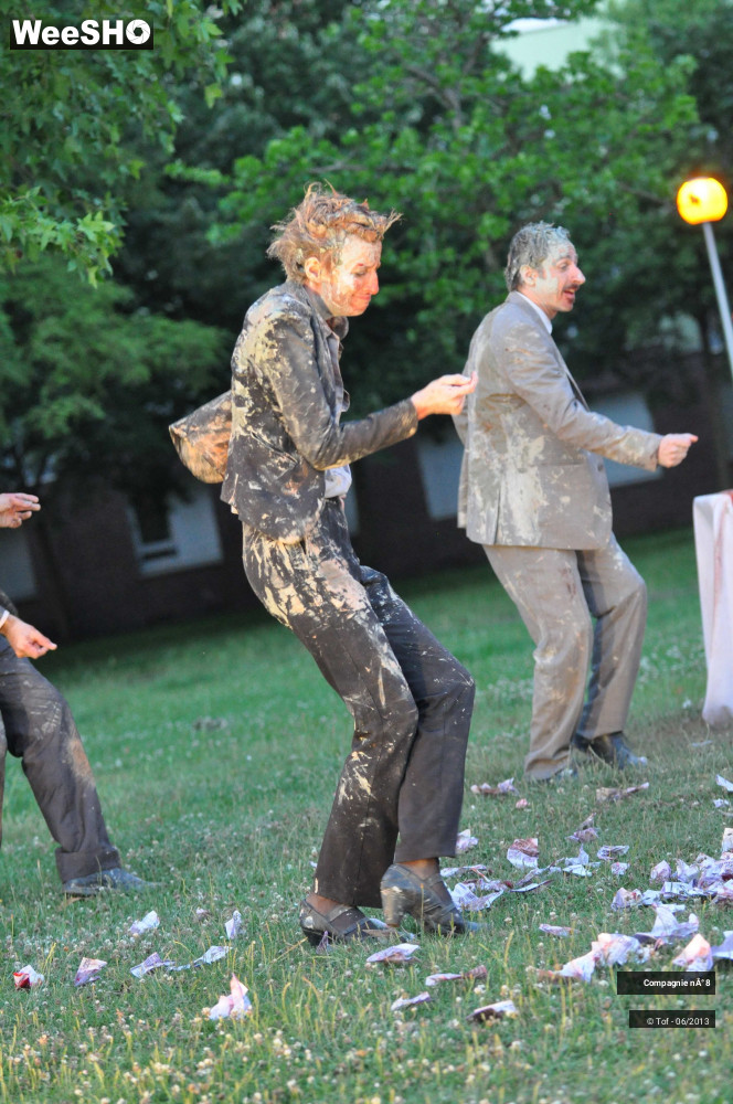 40/48 photos du spectacle Monstre d'Humanité