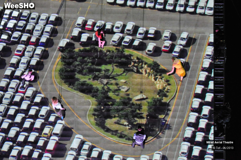 7/40 photos du spectacle As the World Tipped